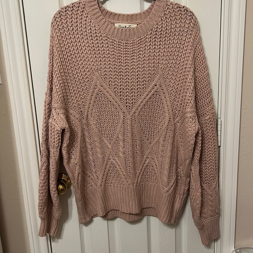 Light pink Vine &Love Boutique sweater. Size small but oversized